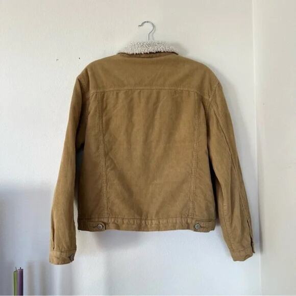 Brandy Melville John Galt Corduroy Sherpa Lined Trucker Jacket - Picture 4 of 11